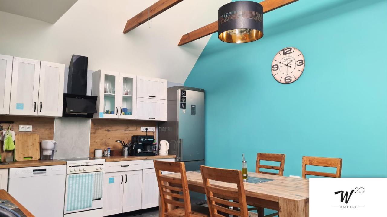 W20 Hostel Goledzinow 외부 사진