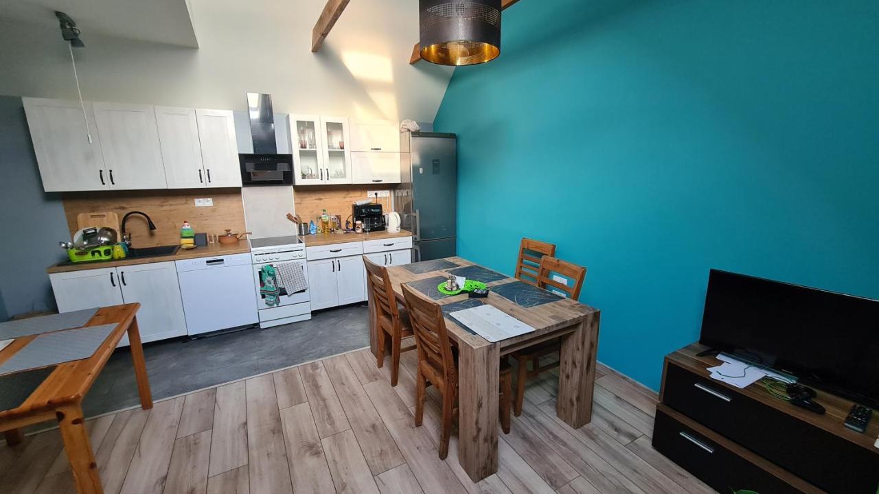 W20 Hostel Goledzinow 외부 사진