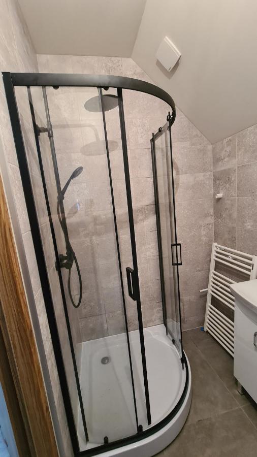 W20 Hostel Goledzinow 외부 사진