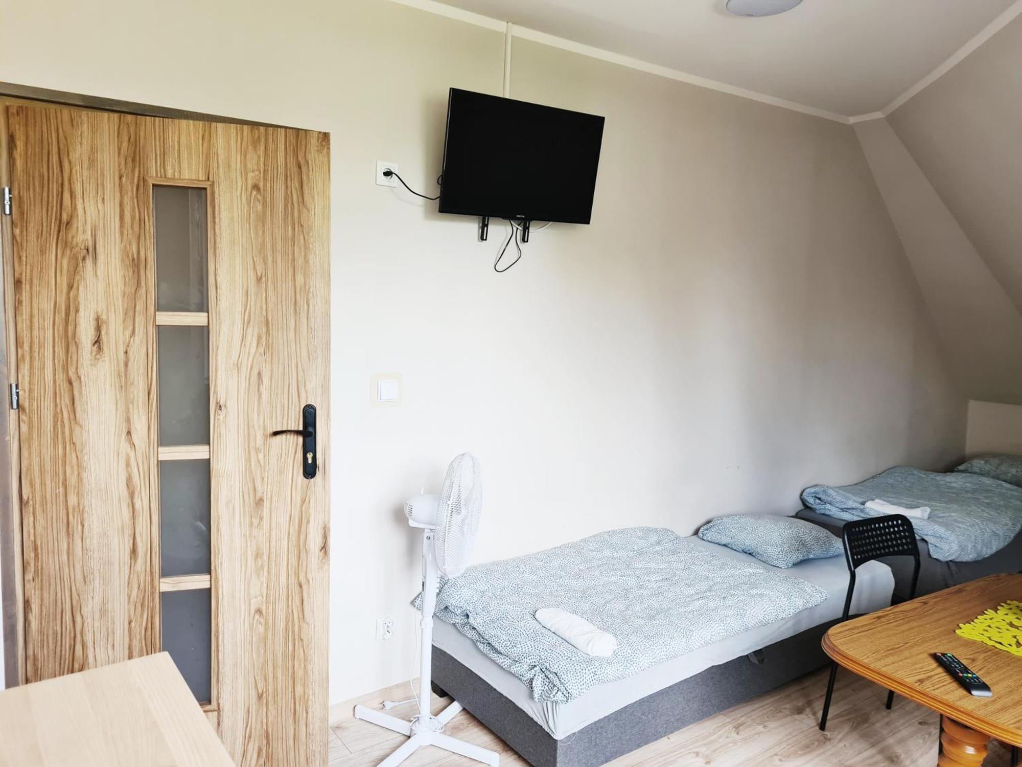 W20 Hostel Goledzinow 외부 사진