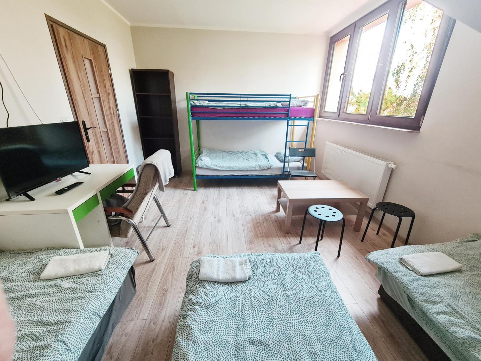 W20 Hostel Goledzinow 외부 사진